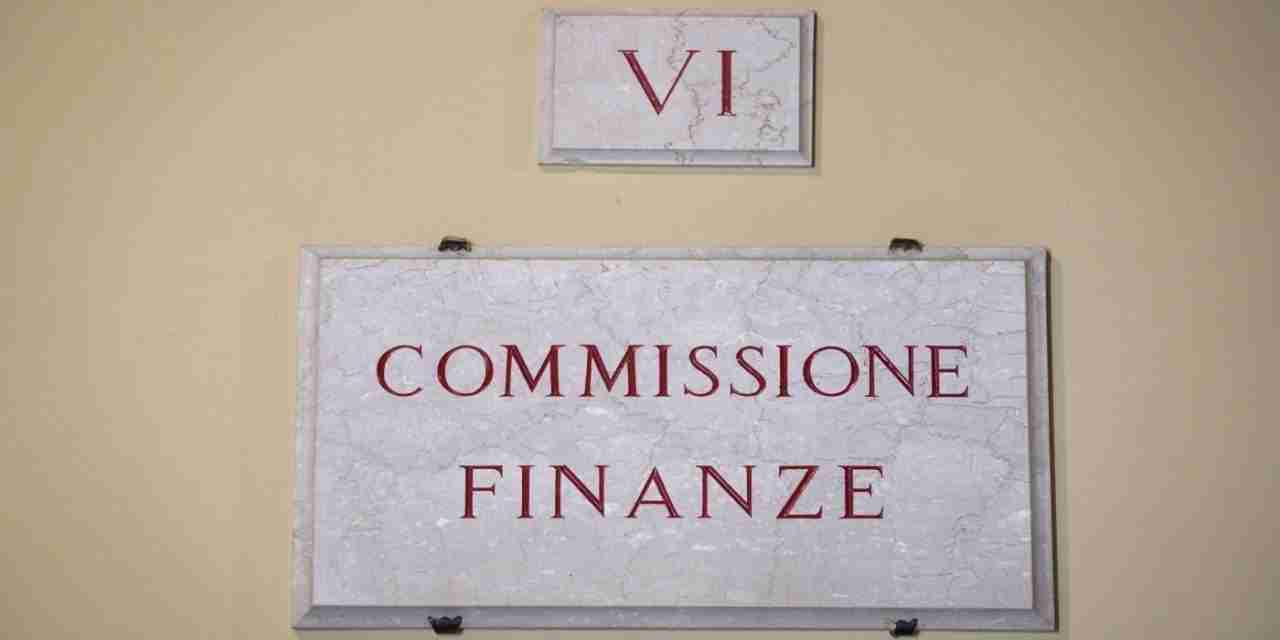 Delega fiscale: in stand by la flat tax incrementale, stretta su Cannabis light e gioco d’azzardo