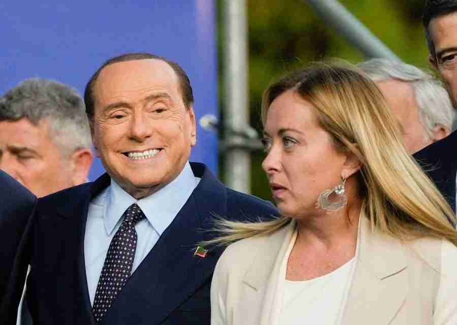 Centrodestra, l’incontro tra Meloni e Berlusconi: “uniti per dare all’Italia un Governo forte e coeso””